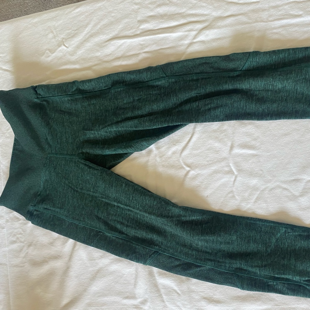 Victoria Secret pink cozy leggings size small green